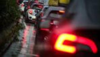 Viele Baustellen: Autofahrer müssen mit Staus rechnen