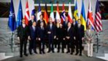 Pressestimmen zu Ukraine-Gesprächen: Es bleibt die Frage, warum Putin einlenken sollte