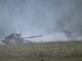 360.000 soldaten in belarus: kiesewetter warnt: 2026 und 2027 werden kritisch