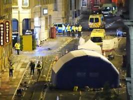 Schrecken und Zerstörung: Liverpool-Täter nach Autoattacke auf Fußballfans zu langer Haft verurteilt