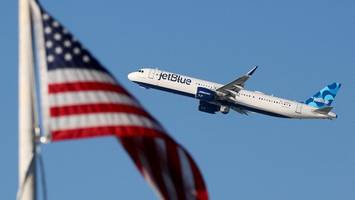 Beinahe-Kollision: Pilot verhindert Zusammenstoß mit US-Militärflugzeug