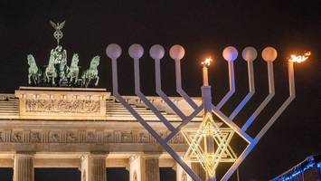 Chanukka-Feier am Brandenburger Tor: Polizei ergreift Sicherheitsmaßnahmen