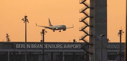 flughafen berlin-brandenburg: möglicher ausbau des ber stößt auf kritik