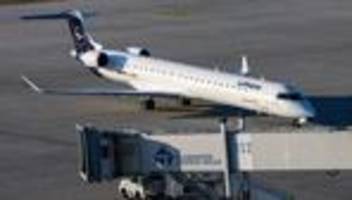 Auswahl durch UNHCR: Flüchtlinge aus afrikanischen Konfliktgebieten gelandet