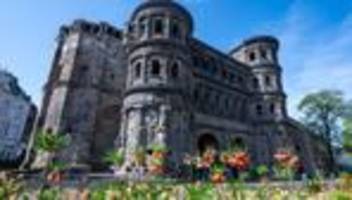 Dönerpause: Busfahrerin stoppt Fahrt für einen Döner-Imbiss