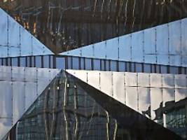 lichtdurchlässiger als glas: neues durchsichtiges material isoliert so gut wie eine wand