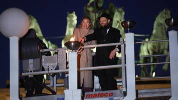 nach terror von sydney: klöckner entzündet licht an chanukka-leuchter