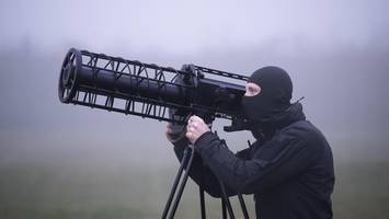 Deutschlands Abwehrschlacht gegen Drohnen – Behörden lassen offene Flanke