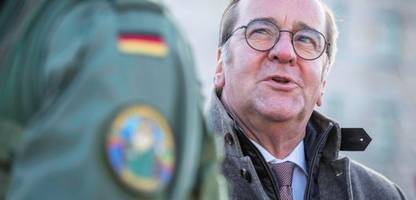 bundeswehr: haushaltsausschuss winkt 50 milliarden für rüstungsprojekte durch
