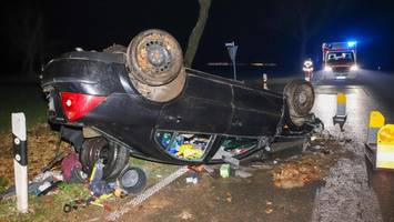 Alkohol? Pkw überschlägt sich bei Hamburg und landet auf dem Dach