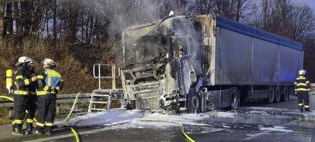 Nach Lkw-Brand bei Buchloe: A96 weiterhin in Richtung Lindau gesperrt