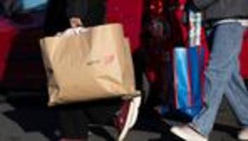 Handel: Kunden halten sich in Sachsen bei Weihnachtseinkäufen zurück