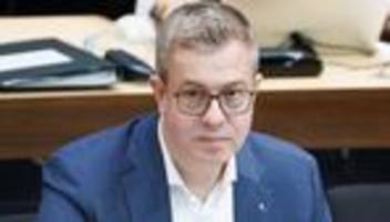 Haushaltslage: Finanzsenator fordert Blick auf Umfang sozialer Leistungen