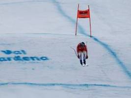 Fatal Kamelbuckel bei Abfahrt: Sturz überschattet Nebel-Show von Ski-Gigant Odermatt