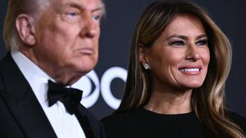 trump klebt seinen namen aufs kennedy-center – kulturtempel gekapert