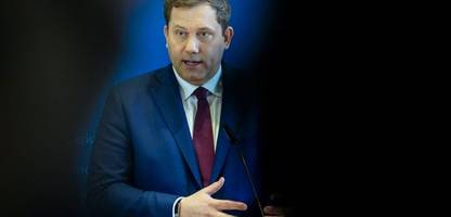 Deutschland: Lars Klingbeil bereitet Bürger auf Sparkurs vor