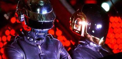 Psychologie der Musik: Schimpfwörter in Songs erhöhen Stress - und zu Weihnachten wird alles besser