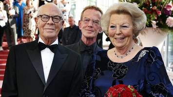 Auf Augenhöhe mit John Neumeier: Trauer um Ballett-Legende Hans van Manen