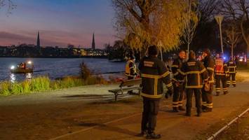 ruderboote kollidieren auf alster – neun menschen aus eiskaltem wasser gerettet