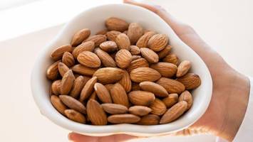 Warum Sie täglich eine Handvoll Mandeln essen sollten