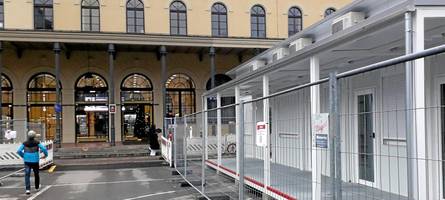 Vor dem Augsburger Hauptbahnhof gibt es nur noch vier Kurzzeit-Parkplätze