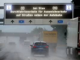 abfahrtsverbote für stauvermeider: auch am irschenberg ist das tingeln über die dörfer nun untersagt