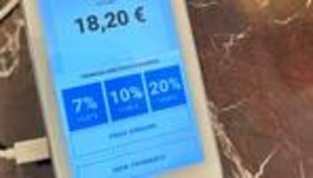 Gastronomie: Mehrheit mag keine Trinkgeld-Optionen bei Kartenlesegeräten