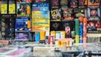 illegale pyrotechnik: hamburger zoll stellt 6.000 polenböller sicher