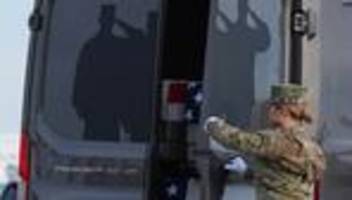 Nahost: USA fliegen Angriffe auf Dutzende Ziele in Syrien