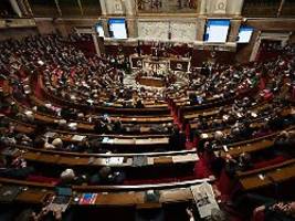 defizit fürs land gefährlich: sorgen über staatsausgaben begleiten frankreich ins neue jahr