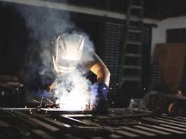 schleichender stellenabbau: jobaussichten so schlecht wie in corona-pandemie