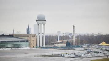 Tempelhofer Feld: „Die Rauchsäule konnte man immer von Weitem sehen“