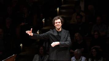 philharmoniker: dirigent pichon setzt bei bach auf flotte tempi
