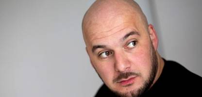 Kool Savas distanziert sich nach Tesla-Auftritt von Elon Musk