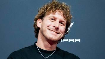 qualvolle tauben-show im zirkus – hamburger tierschützer deckt tricks auf