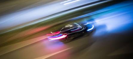 Mit 150 Sachen durch Augsburg: Mann liefert sich illegales Autorennen mit der Polizei