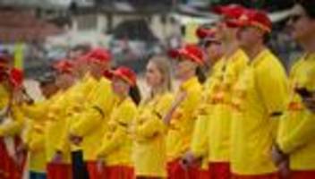 Antisemitismus: Rettungsschwimmer gedenken der Opfer von Bondi Beach