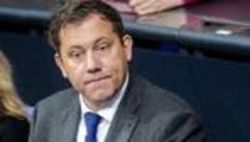 Automobilindustrie: Lars Klingbeil warnt Autobauer vor Festhalten am Verbrenner