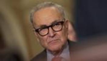 Sexualstraftäter Jeffrey Epstein: Demokraten und Republikaner kritisieren geschwärzte Epstein-Akten