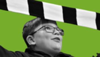 Fußball in Krisenzeiten: 90 Minuten süßes Vergessen, Urlaub von der Welt