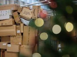 Zum Grinch gemacht: So hart ist Weihnachten für Zusteller