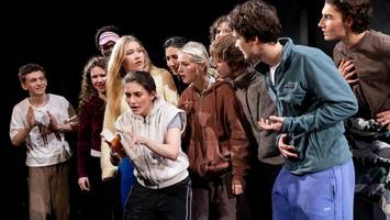 „parzival“: wo ist der held, wenn man ihn braucht?