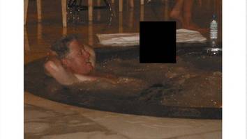epstein-fotos zeigen bill clinton im whirlpool – sprecher reagiert heftig