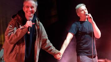 böhmermann und schulz in hamburg: rote backen bei otto, lästern über die blocks