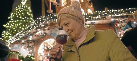 Expertin testet Glühweine auf dem Augsburger Christkindlesmarkt – und ist überrascht