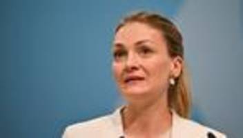 Krankenversicherungen: Bayern will Lösungssuche für Kassenbeiträge ohne Denkverbote