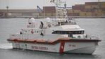 Migration: Küstenwache rettet 50 Menschen vor Lampedusa