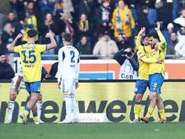 Münster schockt Elversberg spät: Ausgerechnet zwei Ex-Schalker verderben S04 den Jahresabschluss