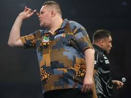 Plaisier besiegt Iceman: Nummer 92 der Welt kegelt Darts-Superstar aus der WM