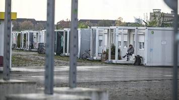 im sommer droht es wieder eng zu werden in berlins flüchtlingsheimen